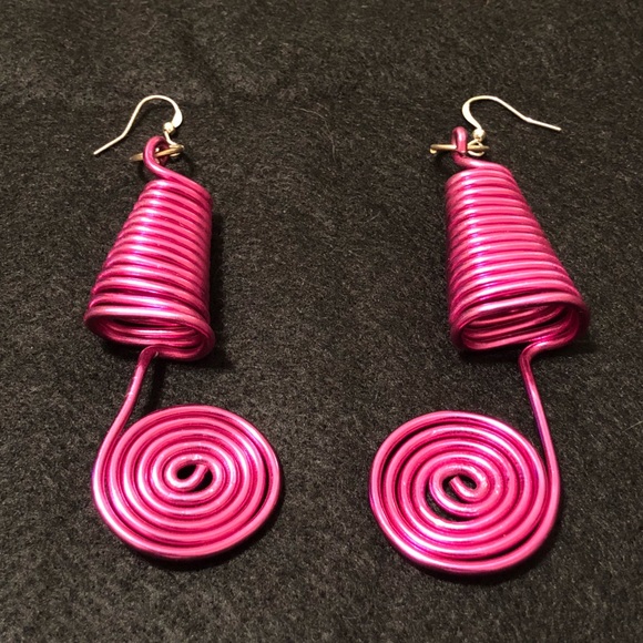 Twisted Metal Earrings - Picture 1 of 4